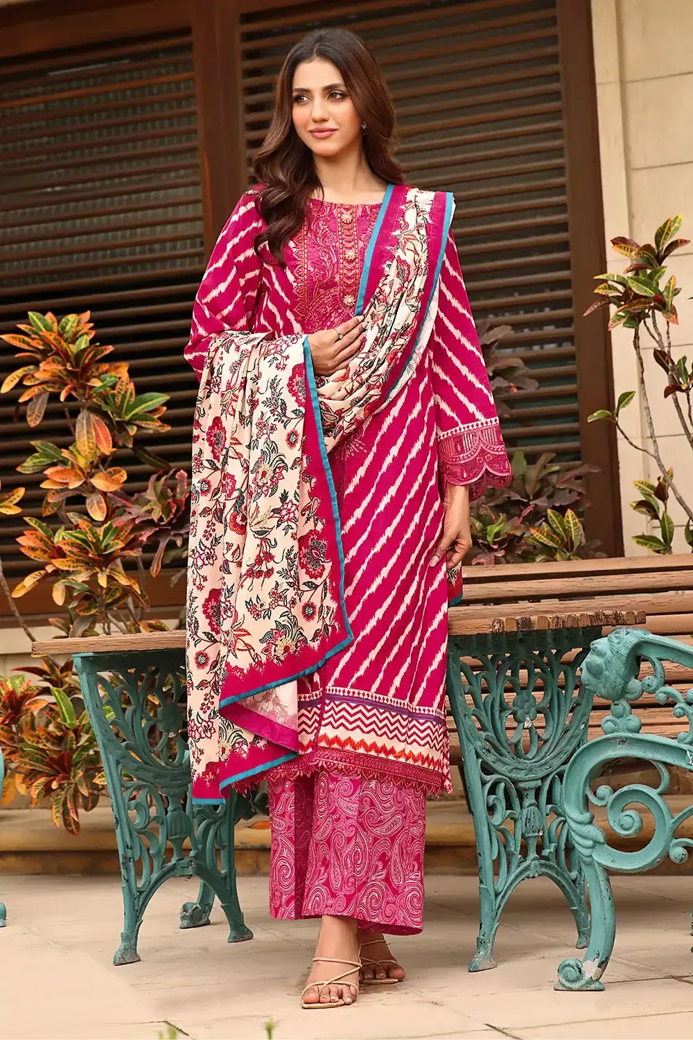 3PC Embroidered Unstitched Lawn Suit KL-2440