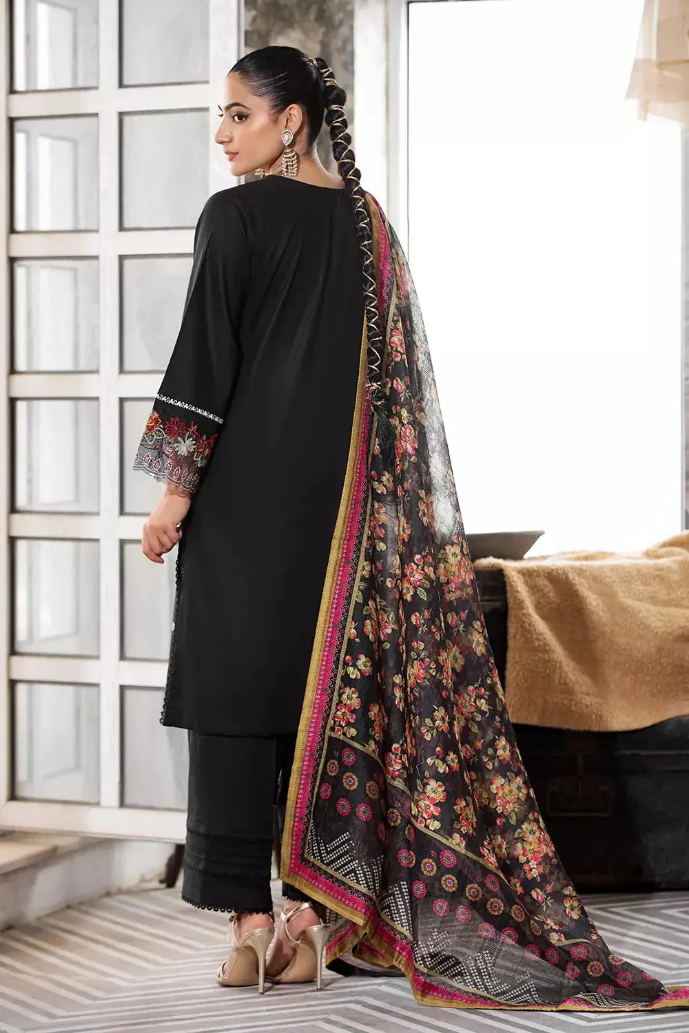 3PC Embroidered Unstitched Lawn Suit KOE-2667