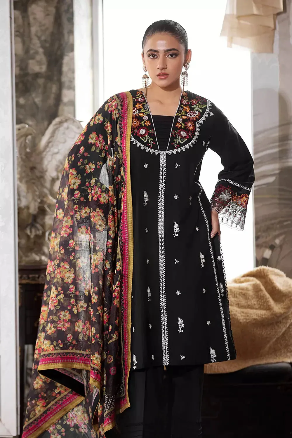 3PC Embroidered Unstitched Lawn Suit KOE-2667