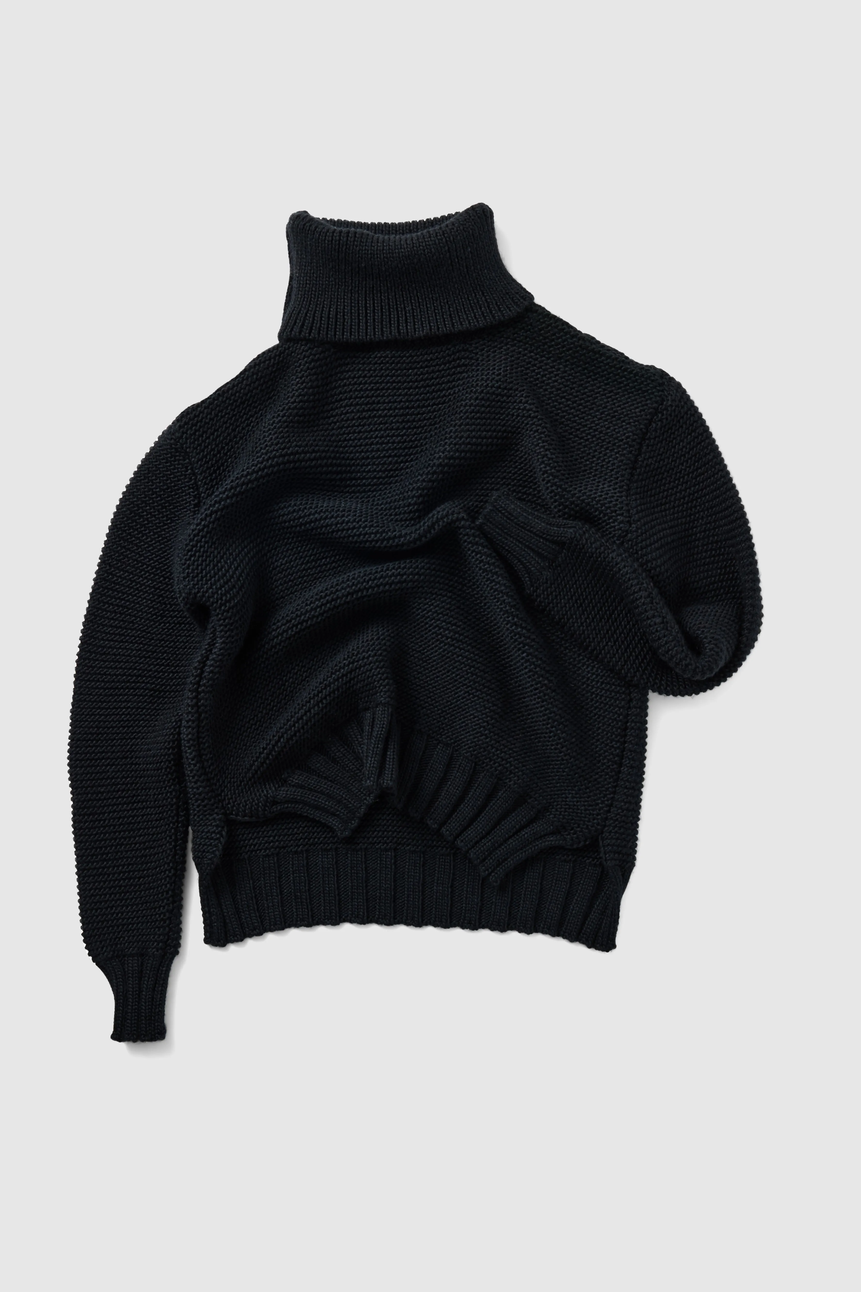 Bobbi sweater in black knit