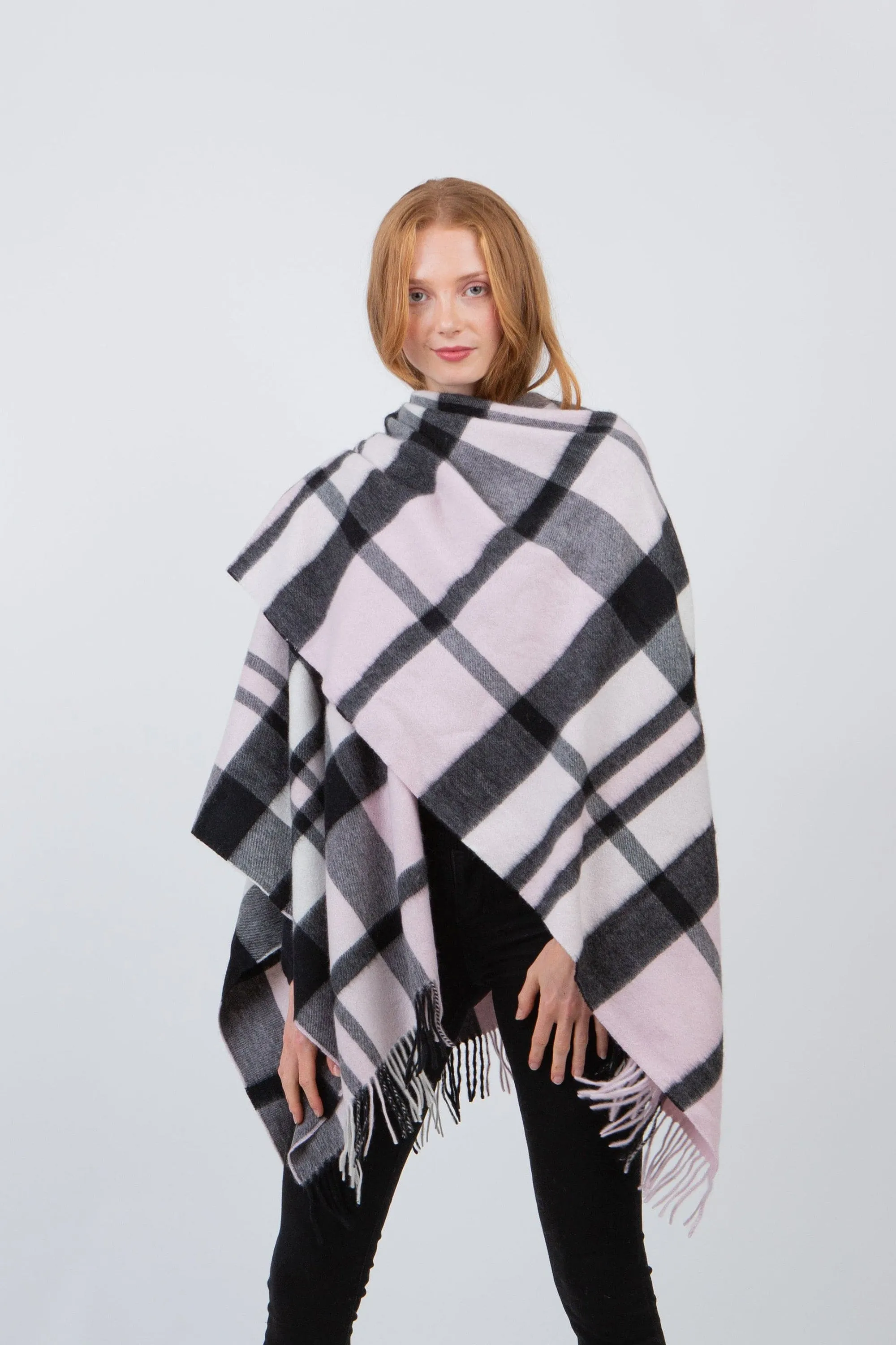 Contemporary Exploded Thompson Cashmere Wrap - Baby Pink