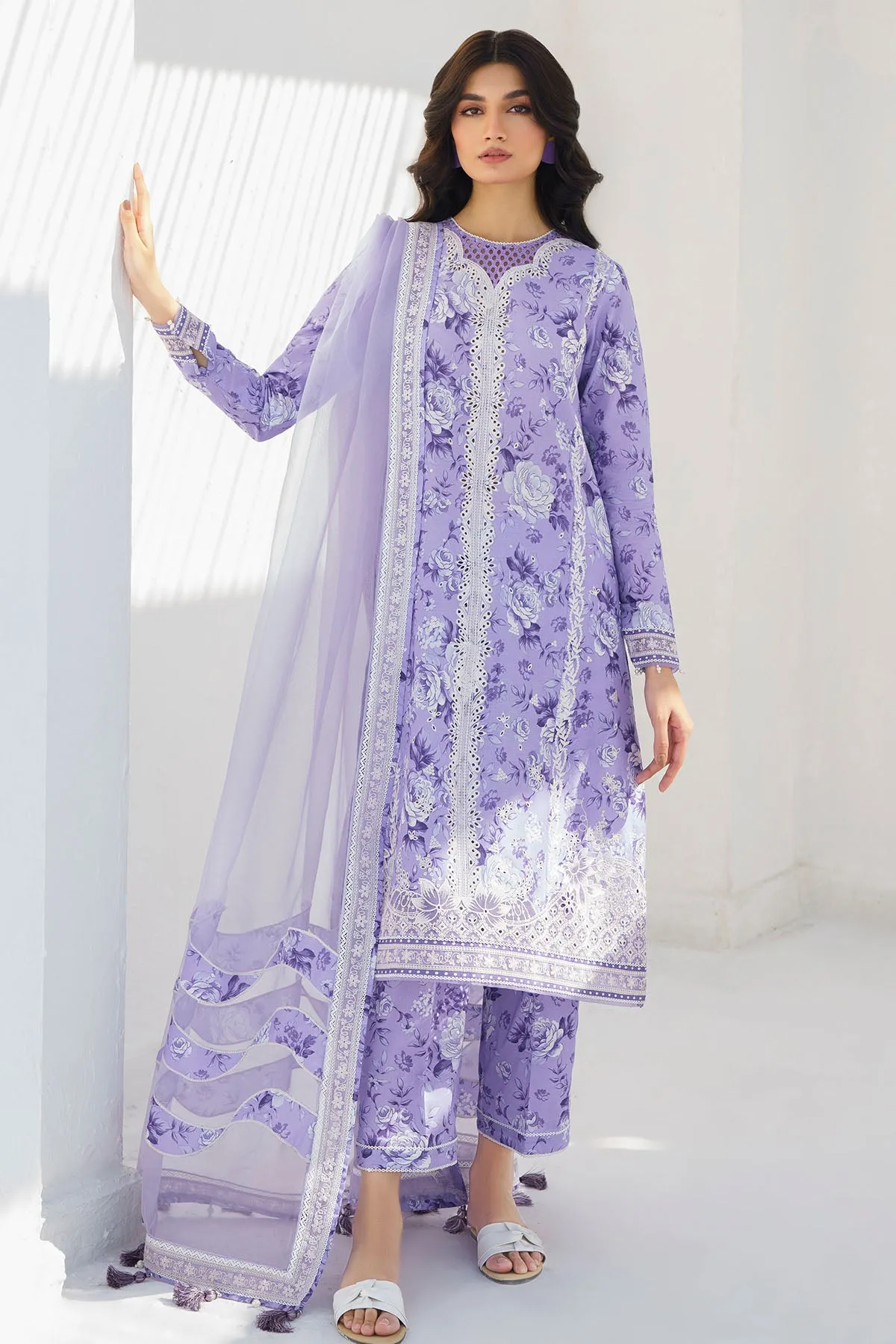 Embroidered Lawn RTW-1072