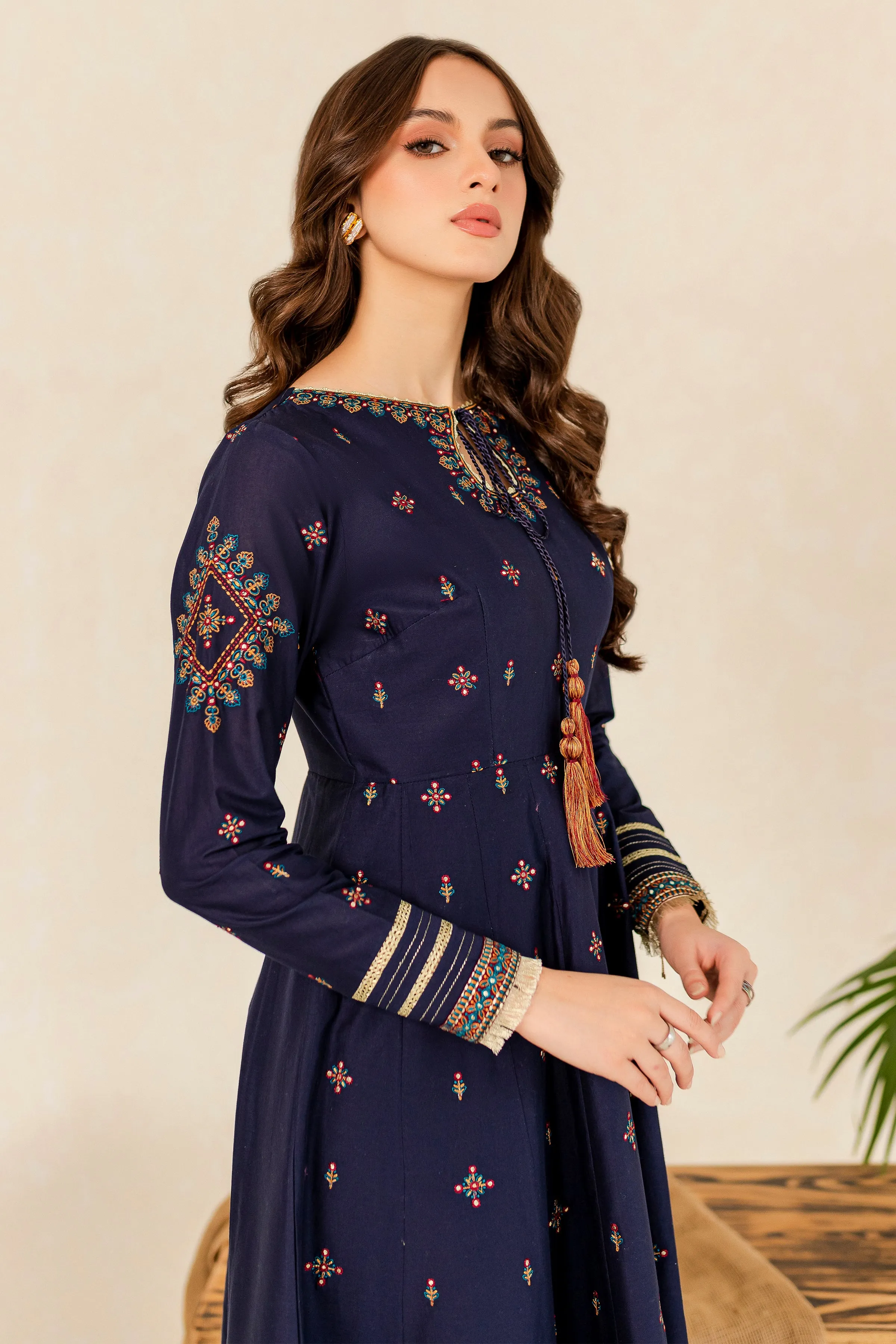 Embroidered Lawn RTW-1082