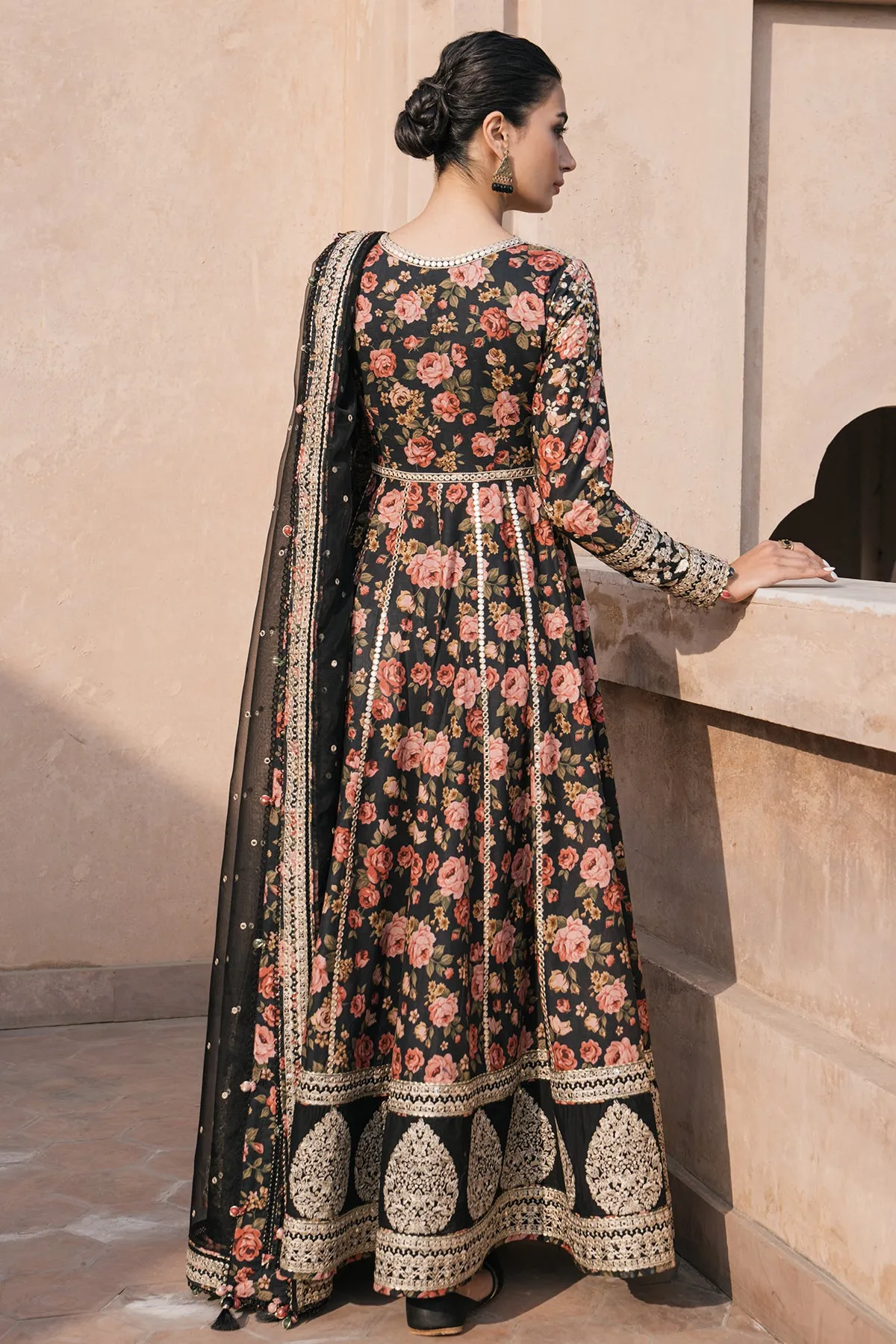 Embroidered Luxury Lawn SL24-D2