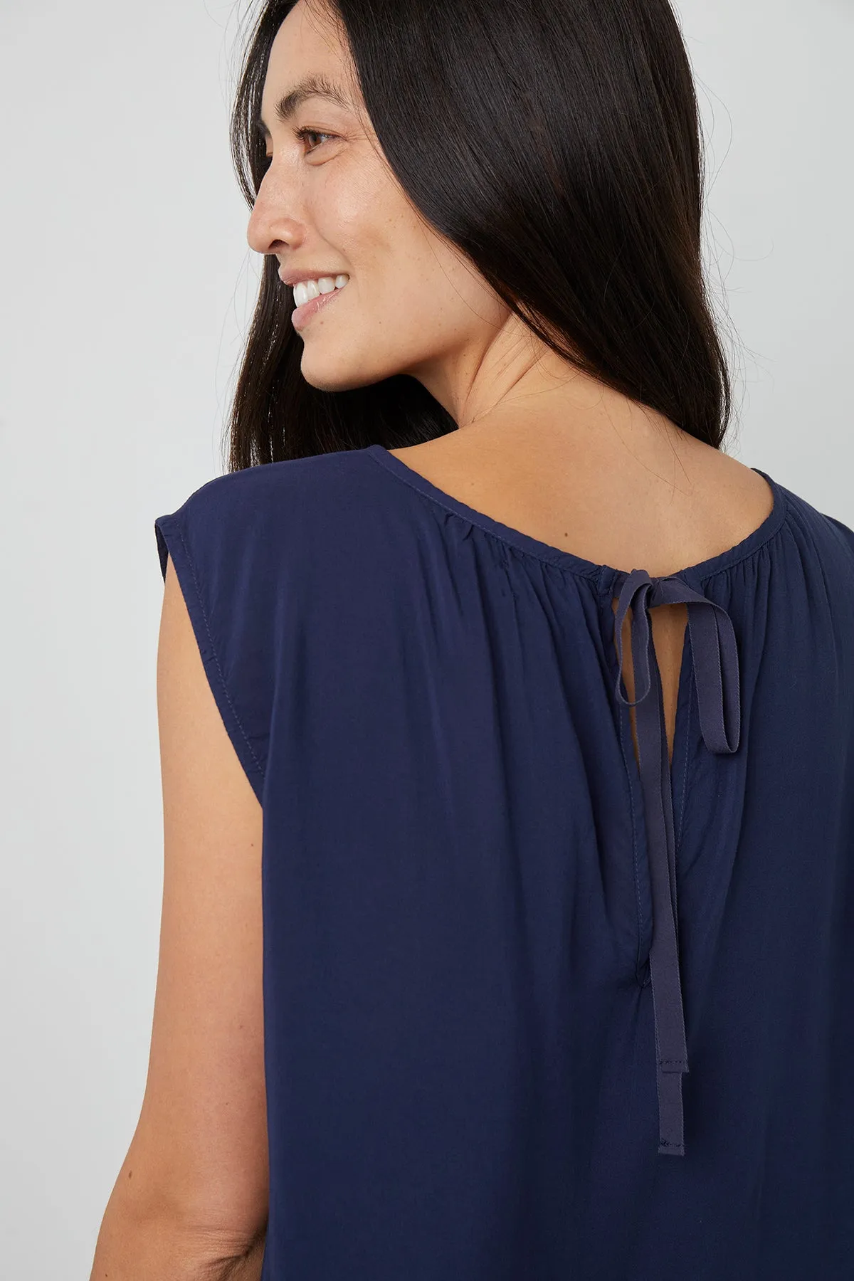 JADE CAP SLEEVE BLOUSE