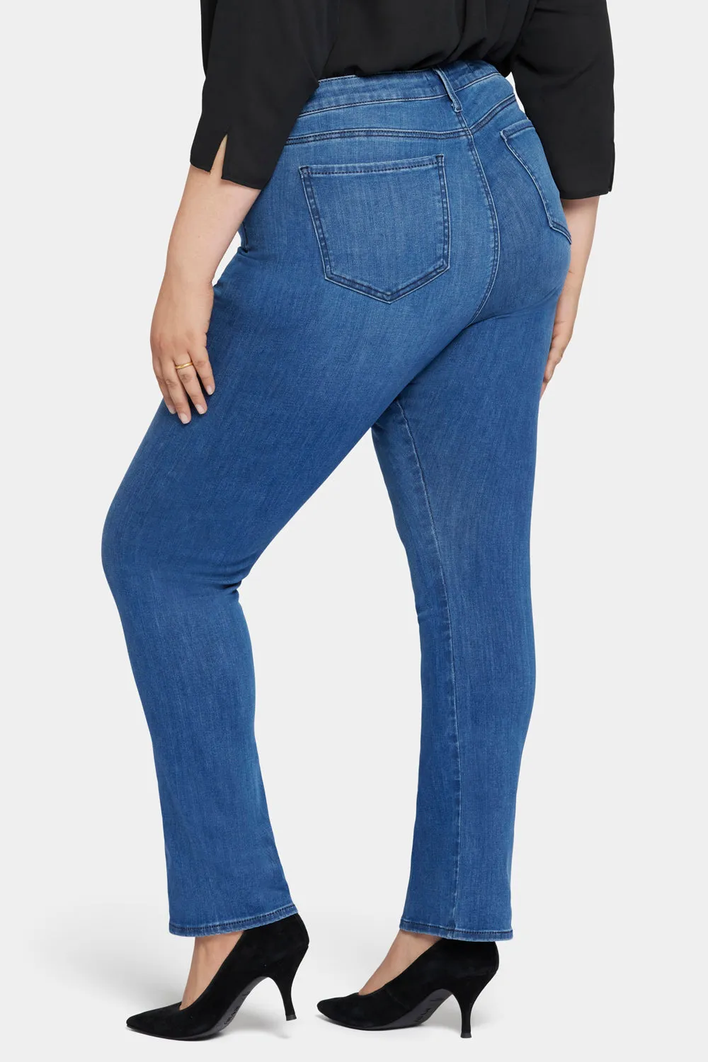 Le Silhouette Slim Bootcut Jeans In Plus Size - Amour