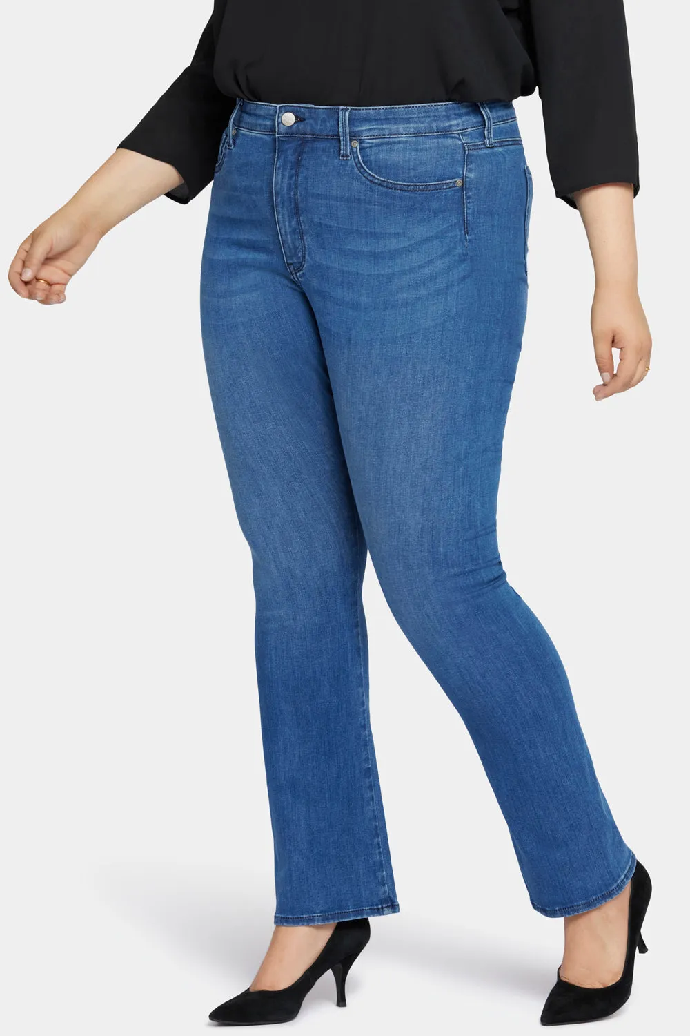 Le Silhouette Slim Bootcut Jeans In Plus Size - Amour