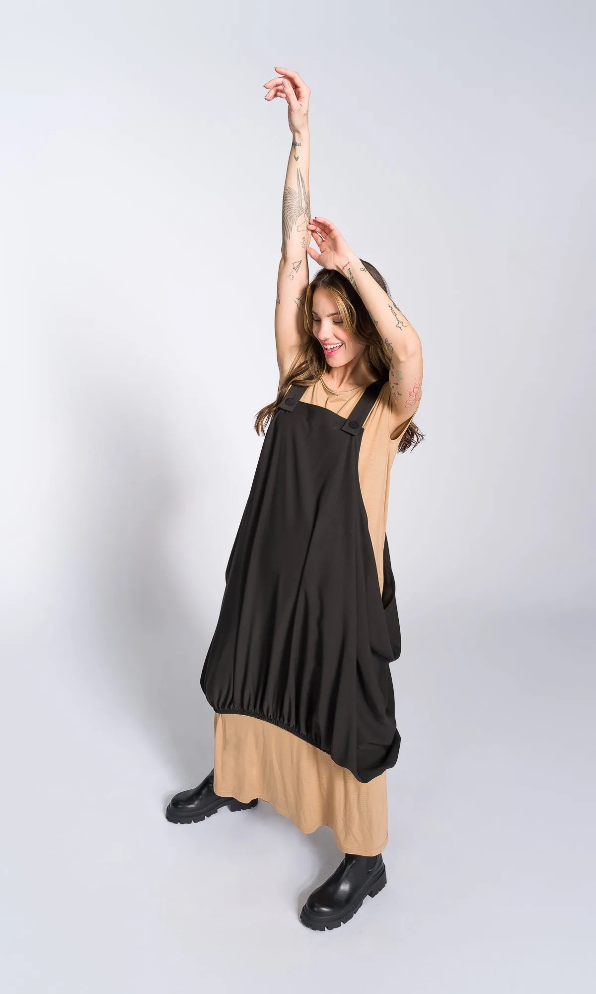 Two-piece Set of Casual Midi Dress and Balloon Apron Tunic