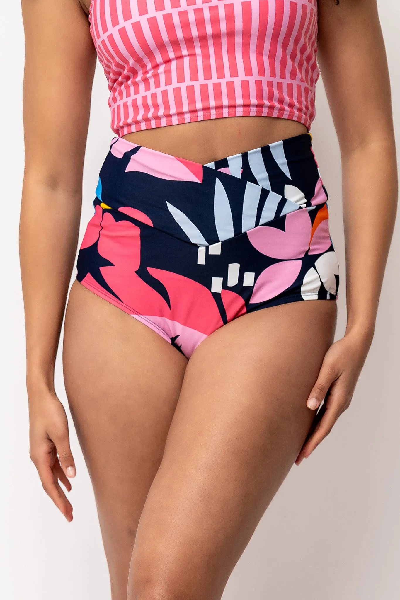 Vacationer Bottom | Blue Wave Floral