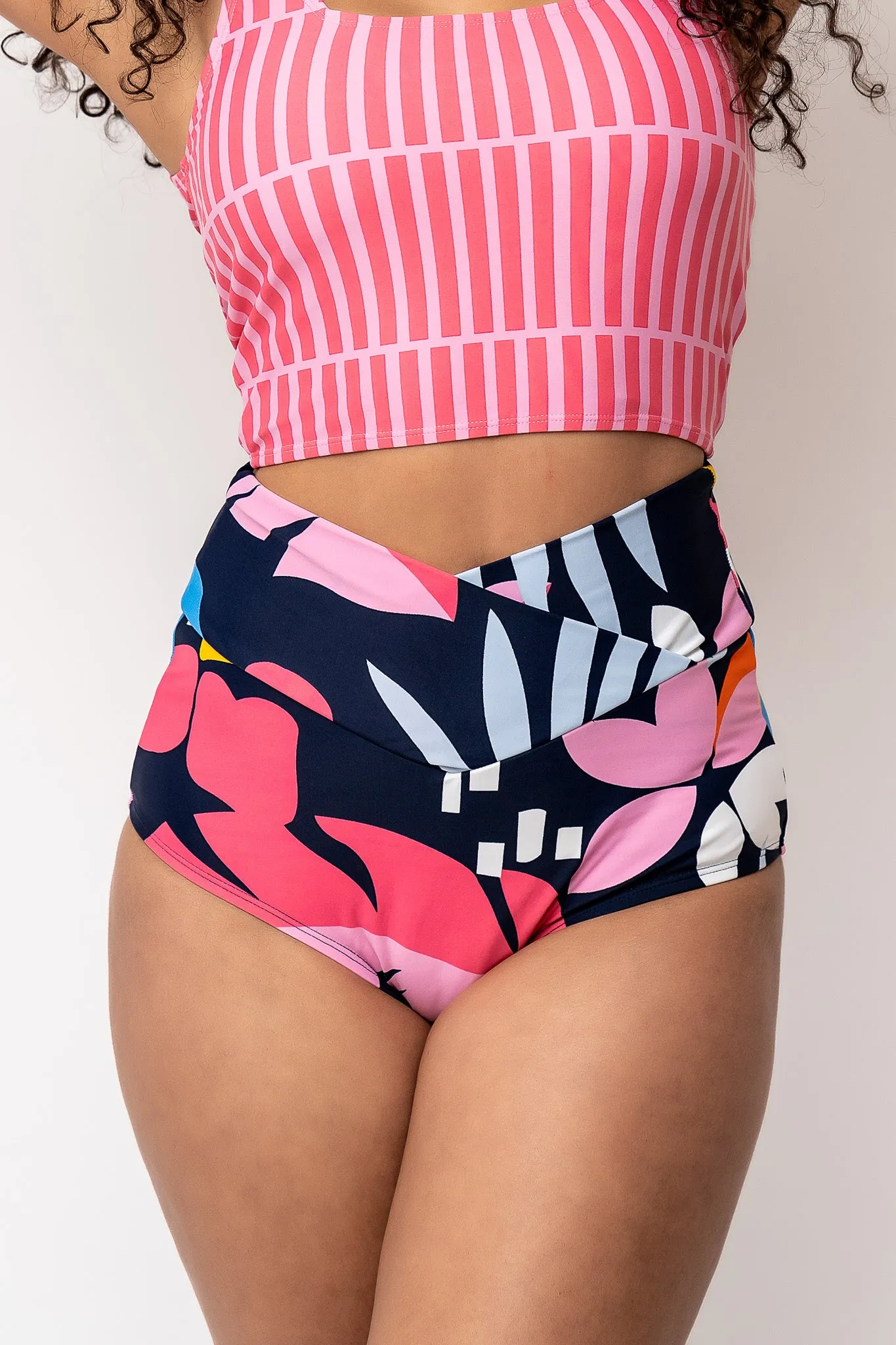 Vacationer Bottom | Blue Wave Floral