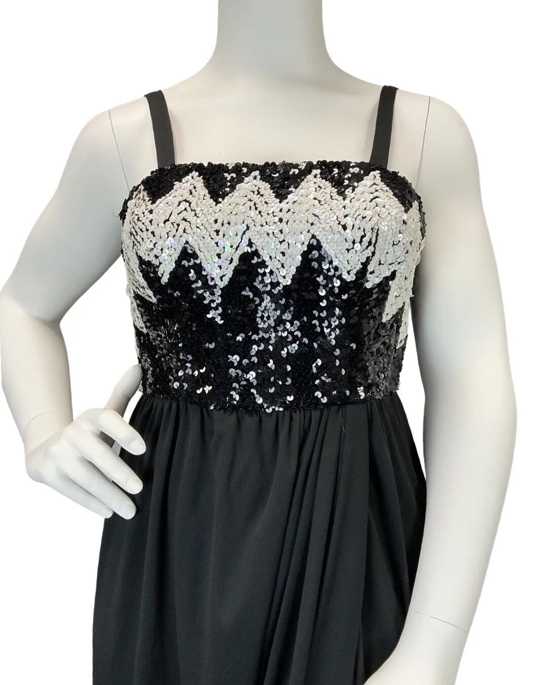 VINTAGE 60s 70s BLACK WHITE SEQUIN ZIG-ZAG STRAPPY DISCO STUDIO 54 MAXI DRESS 8