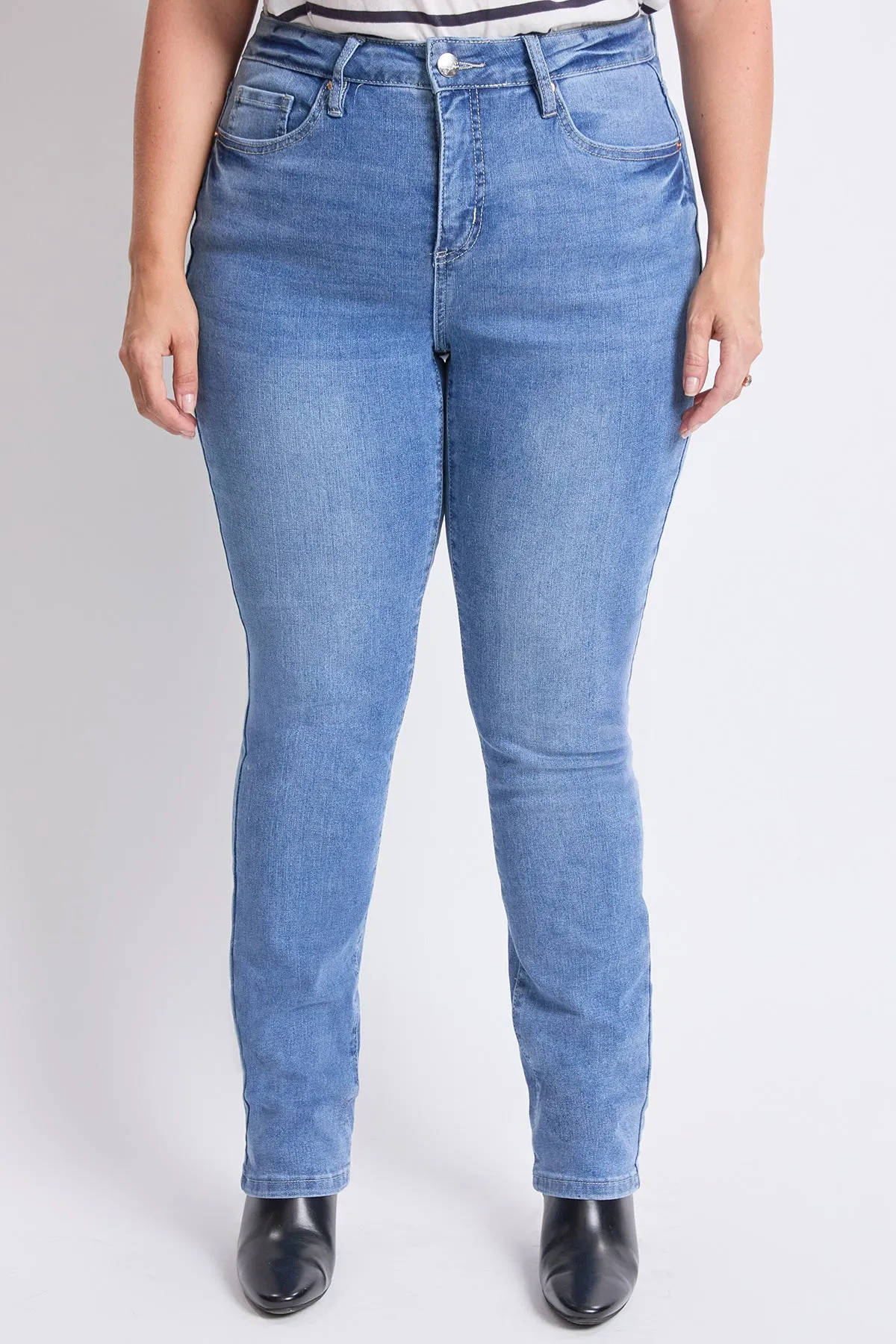 Women's Plus High Rise Basic 5 Pocket Straight Leg Jeans