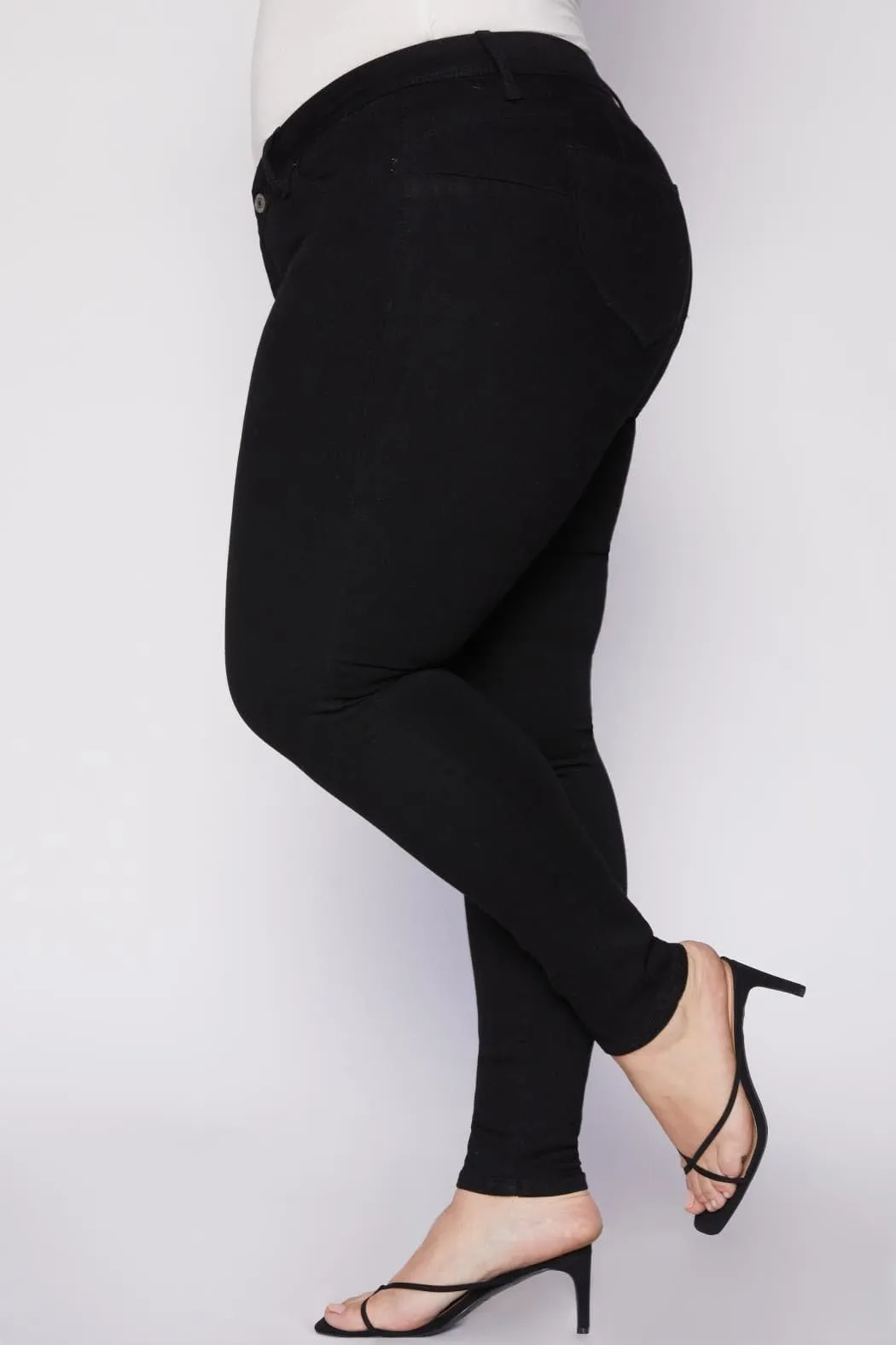 Women's Plus Size WannaBettaButt Skinny Jeans