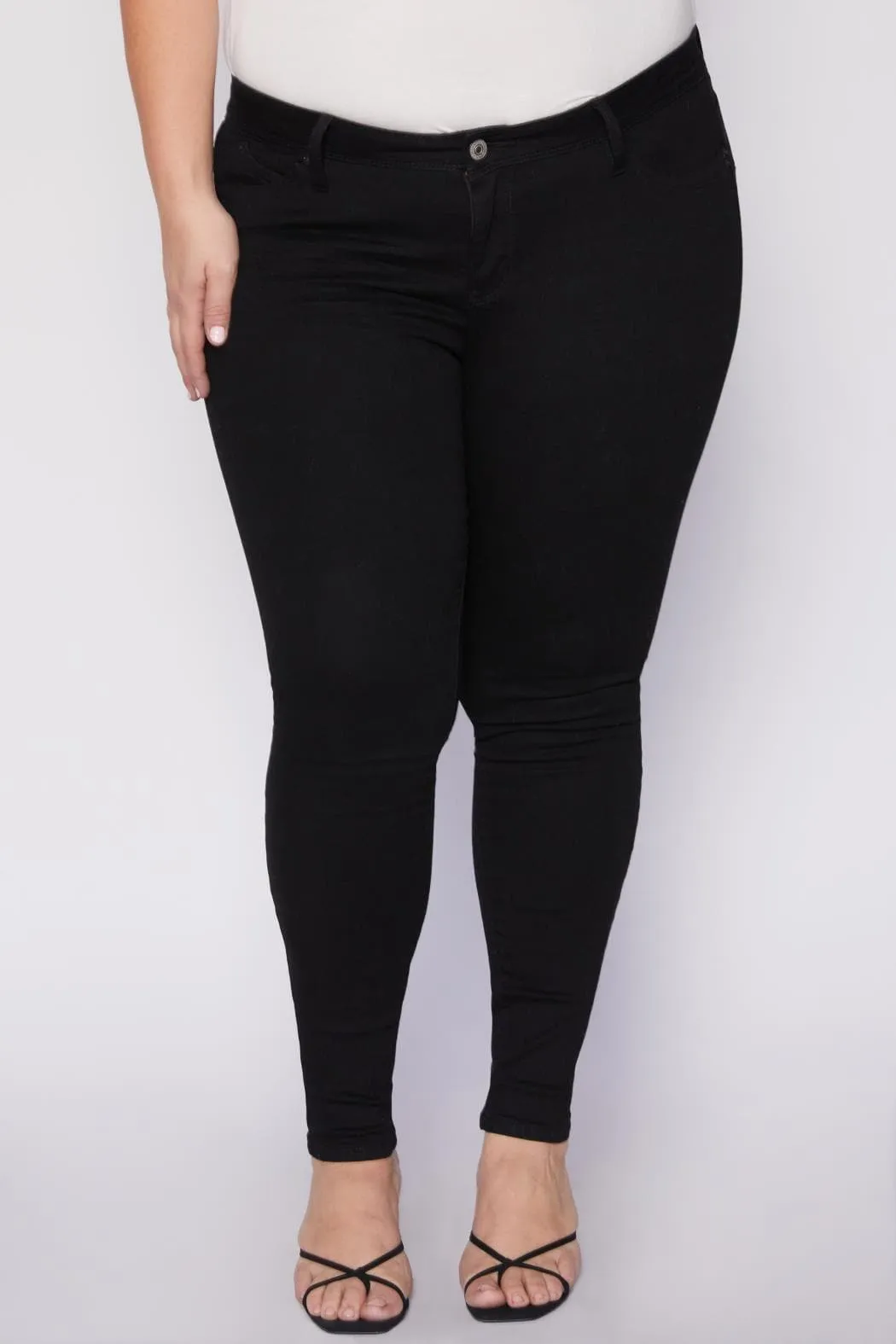 Women's Plus Size WannaBettaButt Skinny Jeans